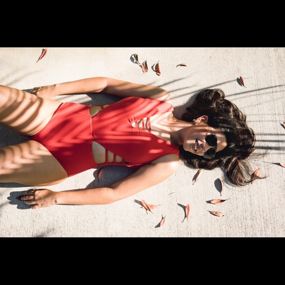 Red Lover - Picture 1 of 1